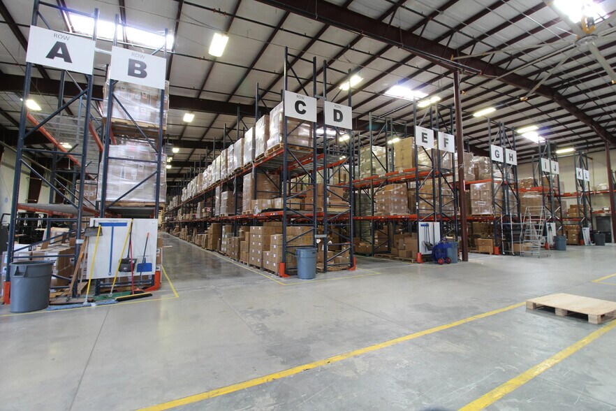 More Photos Of 2201 Heritage Pky, Mansfield Warehouse For Sale