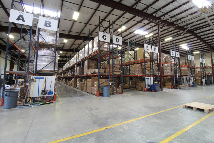 More Photos Of 2201 Heritage Pky, Mansfield Warehouse For Sale