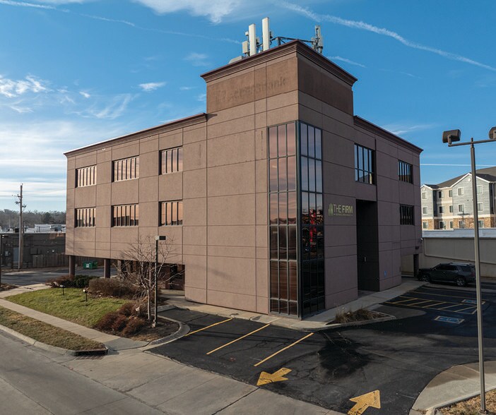 More Photos Of 210 N 78th St, Omaha Office For Sale