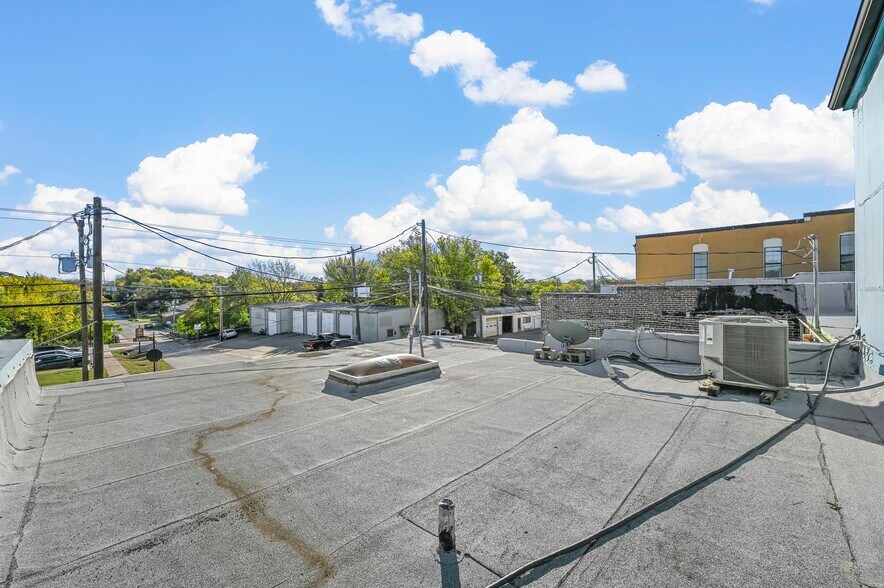 More Photos Of 130 N Main St, Mansfield Storefront Retail Office For Sale