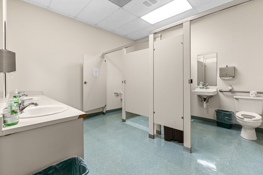 More Photos Of 4020 US 27, Sebring Lodge Meeting Hall For Sale