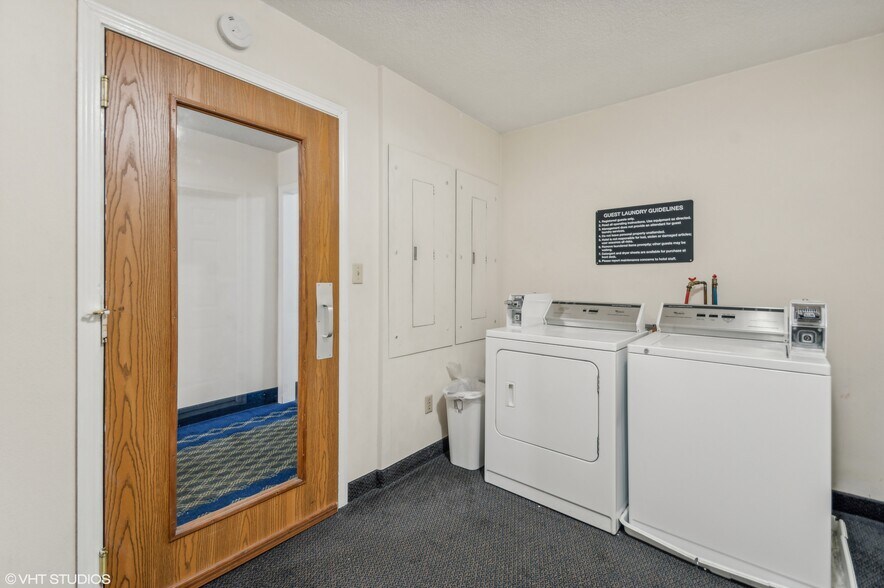 More Photos Of 1731 S State Route 127, Greenville Hotel For Sale