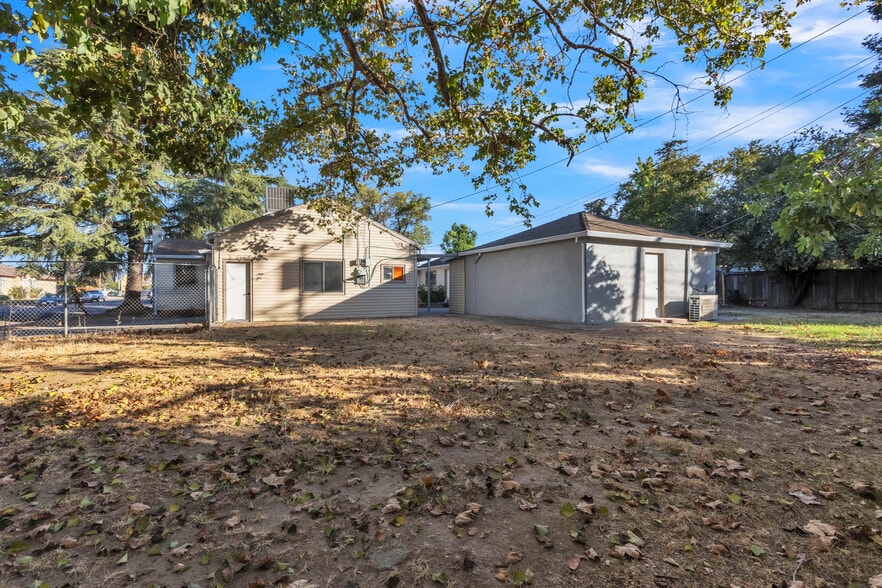 More Photos Of 1006 Lochbrae Rd, Sacramento Assisted Living For Sale