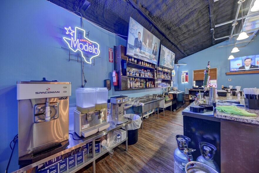 More Photos Of 23473 FM 39, Iola Restaurant For Sale