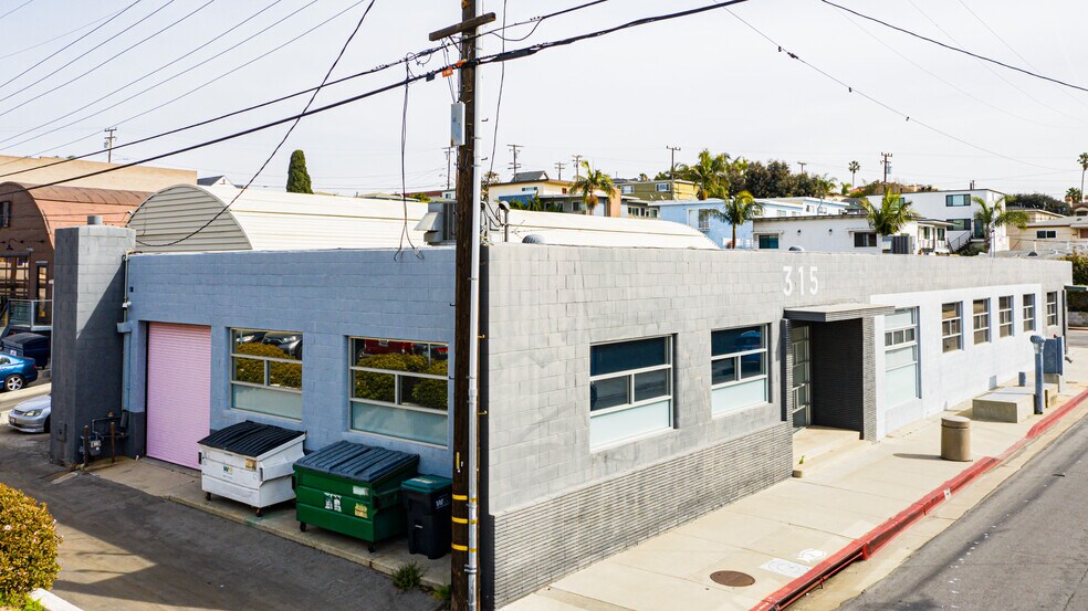 More Photos Of 201 Arena St, El Segundo Office For Lease