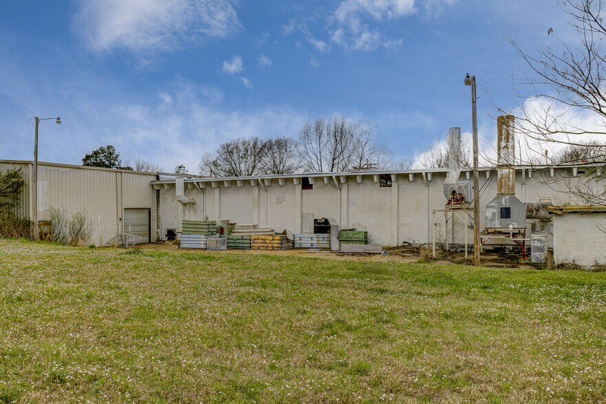 More Photos Of 4639 Medgar Evers Blvd, Jackson Manufacturing For Sale