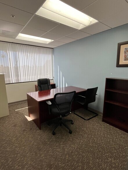 More Photos Of 445 Marine View Ave, Del Mar Office For Lease