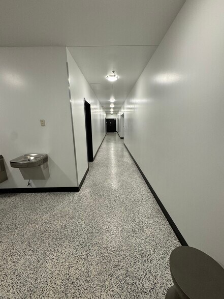 More Photos Of 750 Garden Of The Gods Rd, Colorado Springs Storefront For Lease