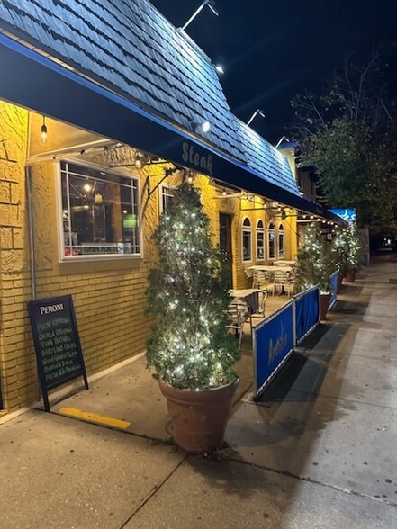 More Photos Of 394 City Island Ave, Bronx Restaurant For Lease