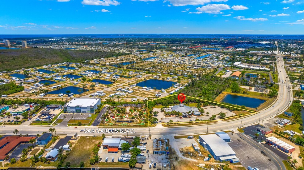 More Photos Of 17650 San Carlos Blvd, Fort Myers Supermarket For Sale