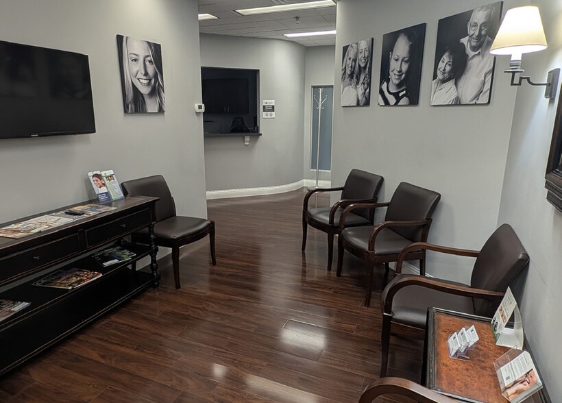 More Photos Of 5025 Arlington Centre Blvd, Upper Arlington Office Residential For Lease