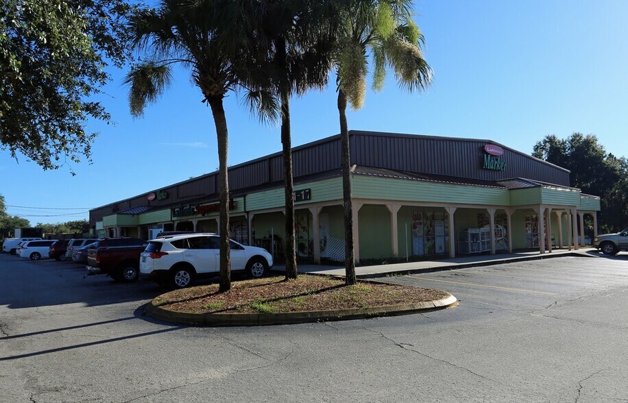 More Photos Of 131 N Mount Carmel Rd, Valrico Unknown For Lease