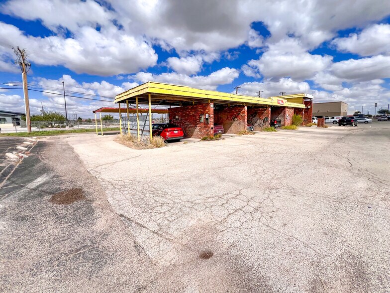 More Photos Of 2143 42nd St, Odessa Land For Sale