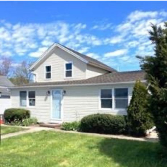 Primary Photo Of 67 Lake St, Patchogue Office For Sale