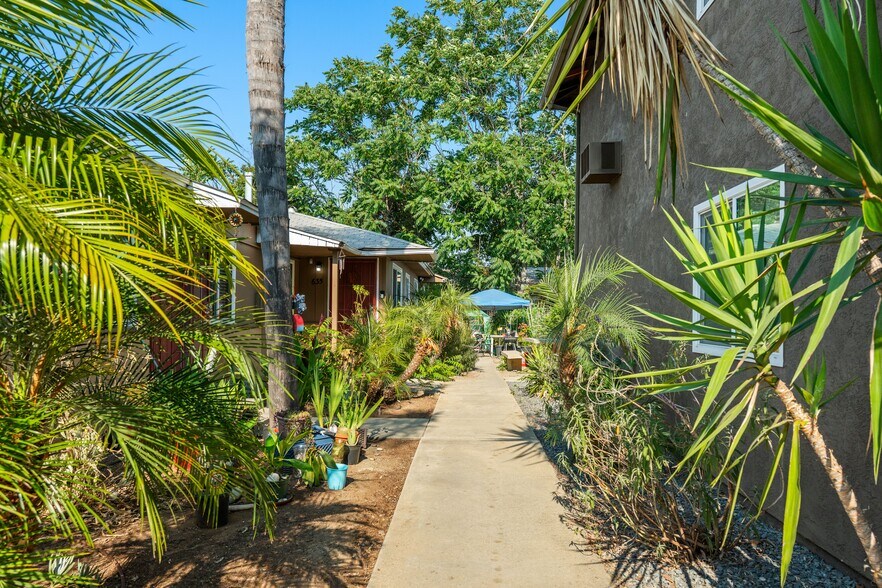 More Photos Of 621-637 Grape St, El Cajon Apartments For Sale