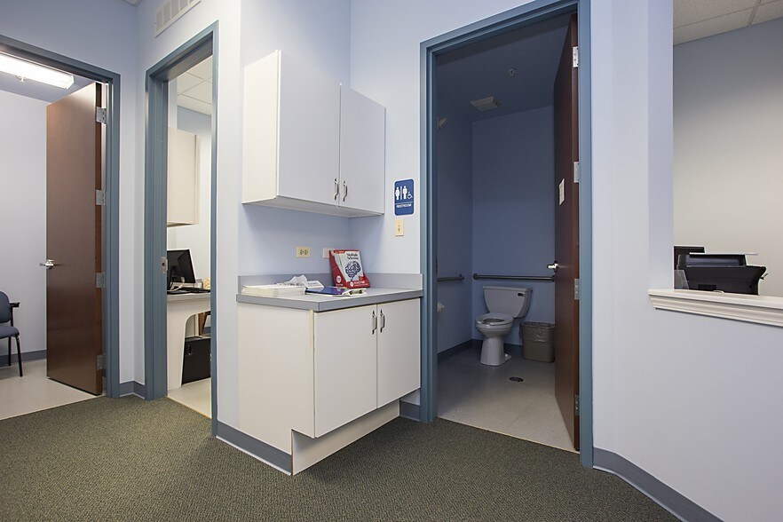 More Photos Of 28369 Davis Pky, Warrenville Office For Lease