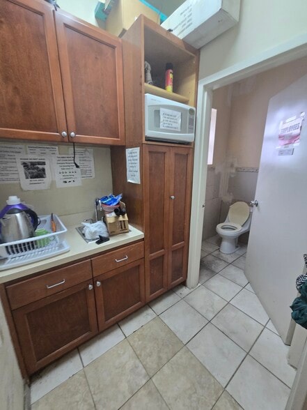 More Photos Of 1963-1967 Grand Concourse, Bronx Freestanding For Lease