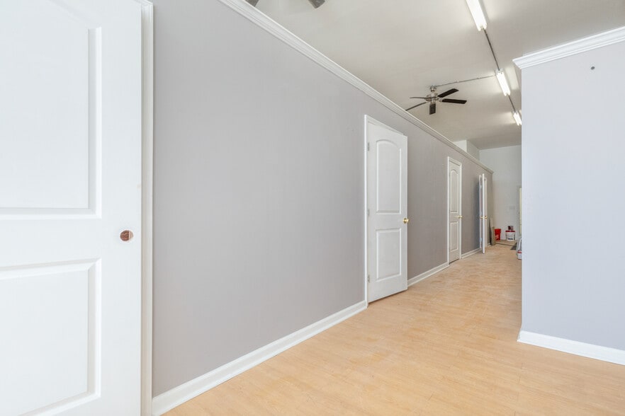 More Photos Of 6823 Manchester Ave, Saint Louis Office Residential For Lease