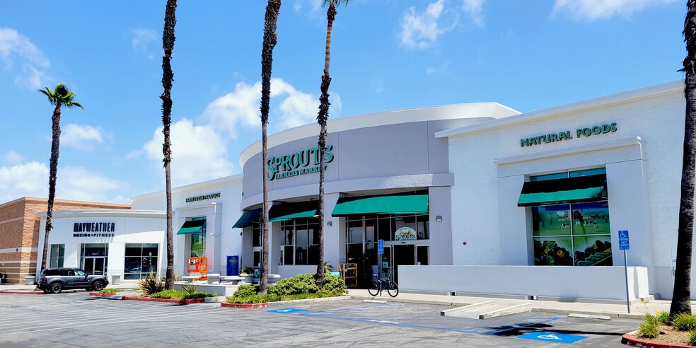 More Photos Of 3010-3030 Harbor Blvd, Costa Mesa Unknown For Lease