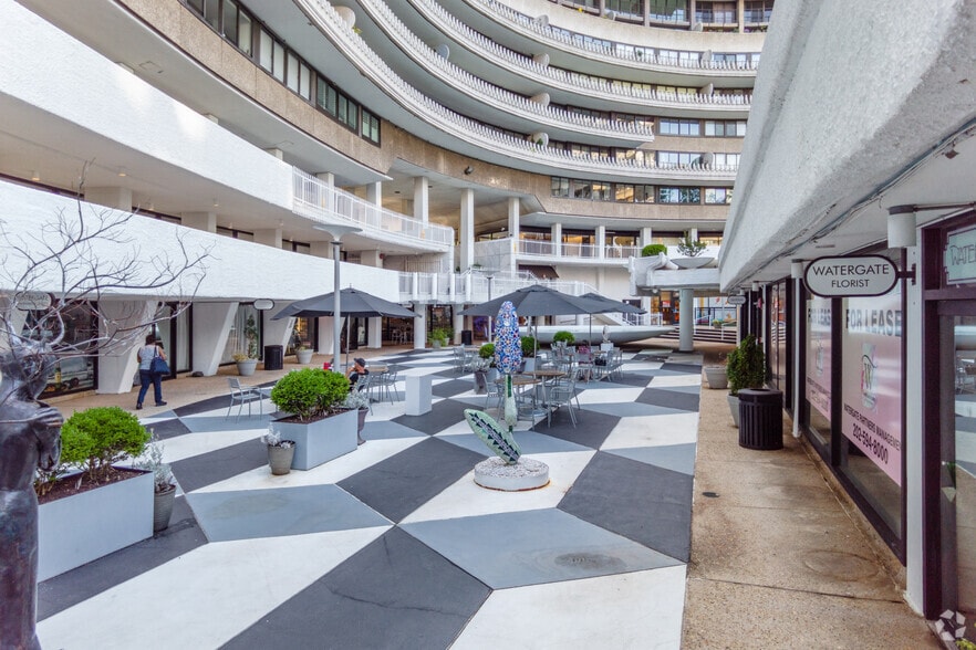 More Photos Of 2550-2560 Virginia Ave NW, Washington Storefront For Lease