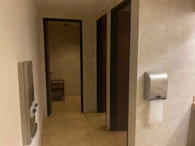 More Photos Of 4841-4845 Old Redwood Hwy, Santa Rosa Medical For Sale