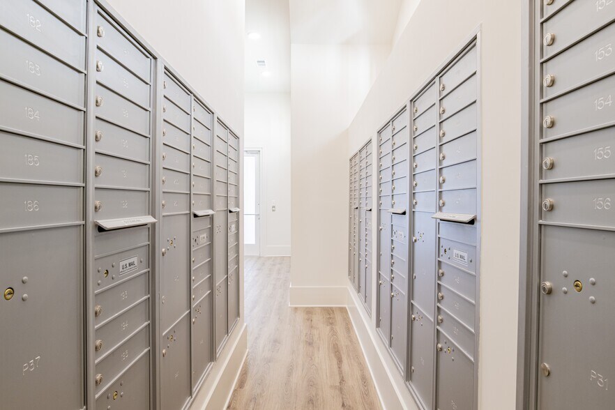 More Photos Of 28003 State Highway 181, Daphne Apartments For Sale