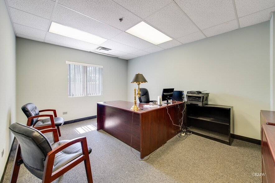 More Photos Of 1015 S Route 83, Elmhurst Coworking Space