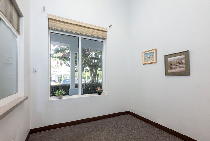 More Photos Of 4639 Clyde Morris Blvd, Port Orange Office For Lease