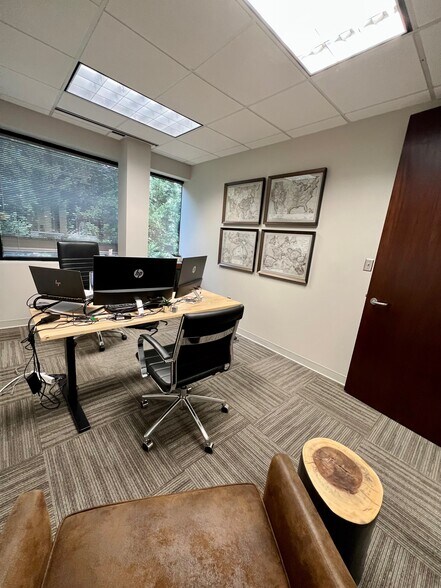 More Photos Of 308 N Peters Rd, Knoxville Office For Lease