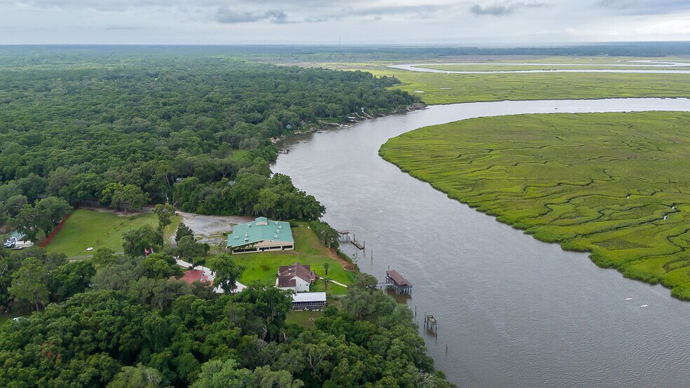 More Photos Of 1224 Buccaneer Club Rd NE, Townsend General Retail For Sale