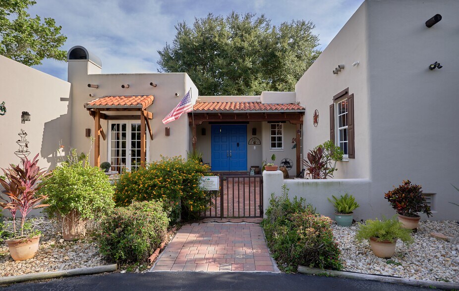 More Photos Of 19050 SW 194th Ave, Miami Specialty For Sale