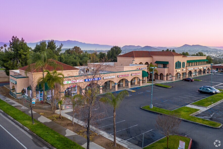 More Photos Of 1411 Rimpau Ave, Corona Unknown For Lease