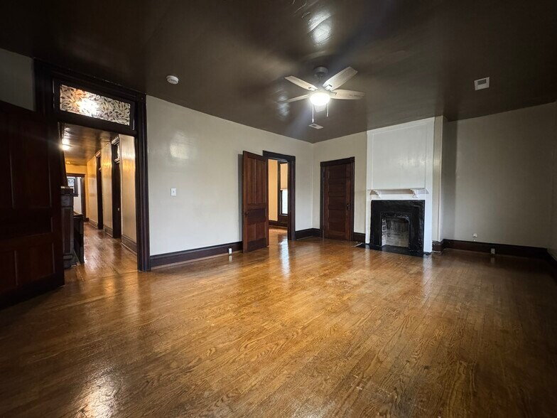 More Photos Of 903 Luttrell St, Knoxville Apartments For Sale