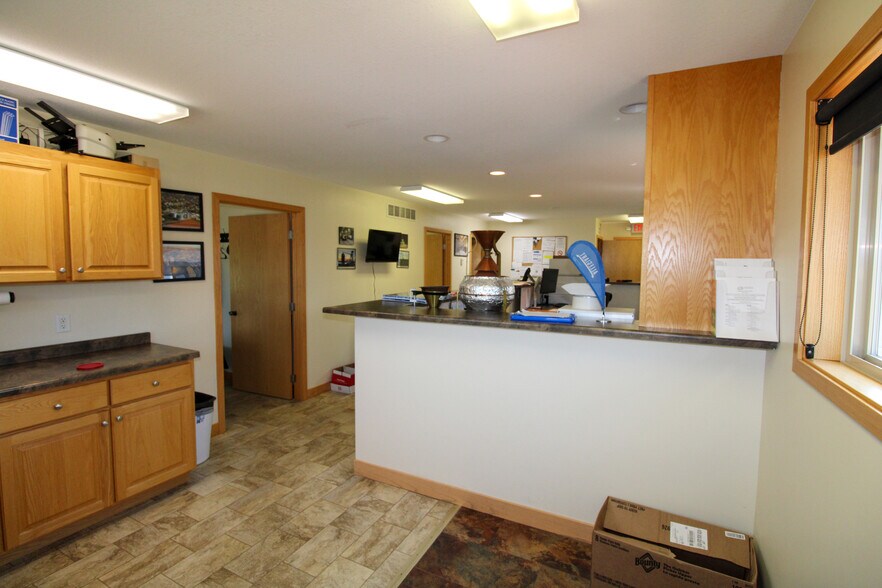 More Photos Of 107 8th Ave SW, Kasson Specialty For Sale