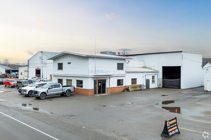 Primary Photo Of 3608 Sharon Rd, West Middlesex Warehouse For Lease