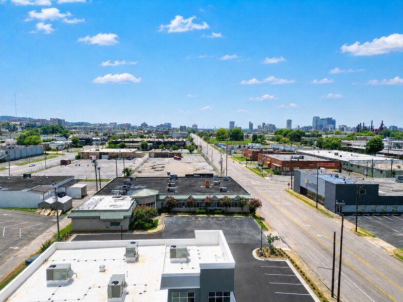 More Photos Of 3601 4th Ave S, Birmingham Bank For Lease