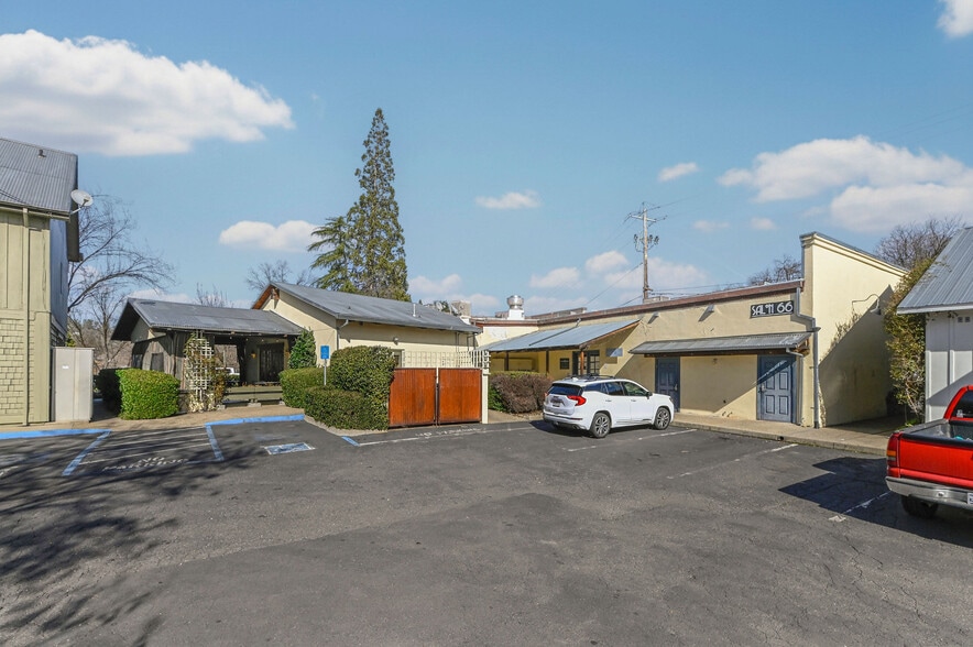 More Photos Of 191 Main St, Murphys General Retail For Sale