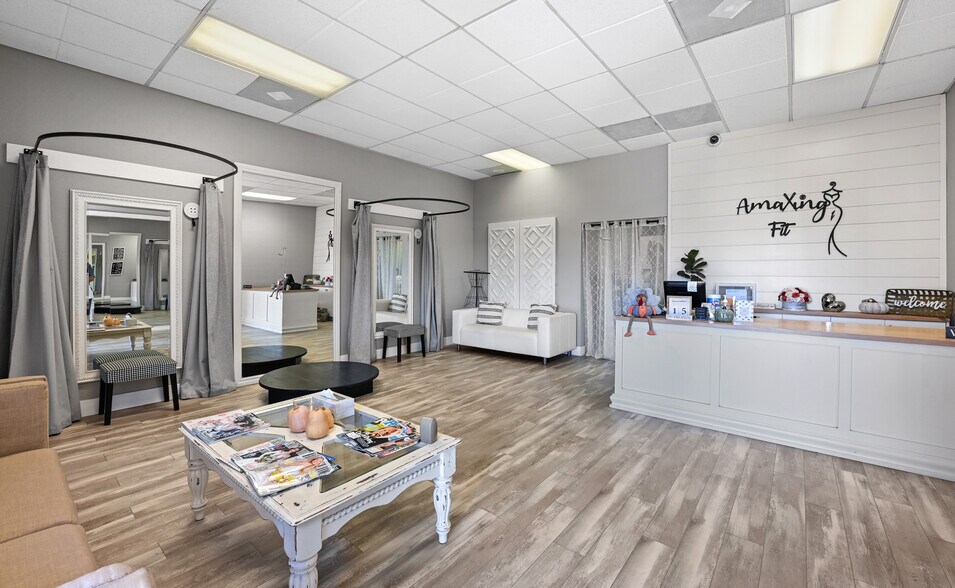 More Photos Of 910 W San Marcos Blvd, San Marcos Unknown For Lease