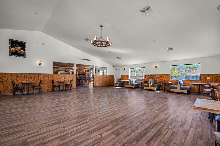 More Photos Of 658 Lebec Rd, Lebec Restaurant For Sale