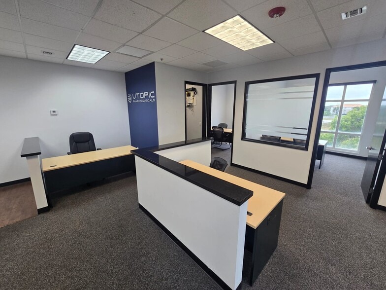 More Photos Of 5850 Coral Ridge Dr, Coral Springs Medical For Lease