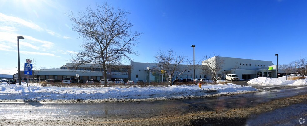 More Photos Of 65 Hanson Ave, Kitchener Office For Lease