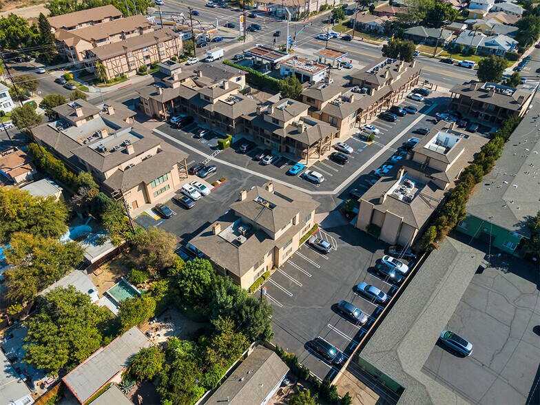 More Photos Of 209 W Alameda Ave, Burbank Loft Creative Space For Sale