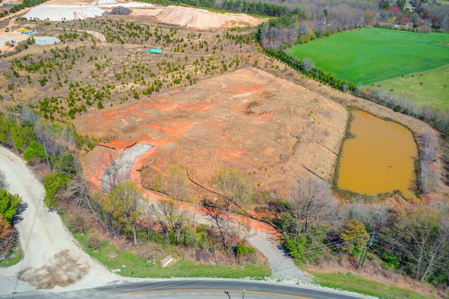 Primary Photo Of 0 Leland Dr, Cumming Land For Lease