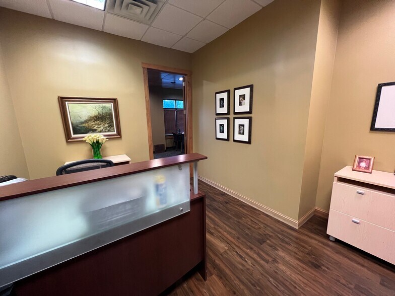 More Photos Of 23505 Smithtown Rd, Excelsior Office For Lease