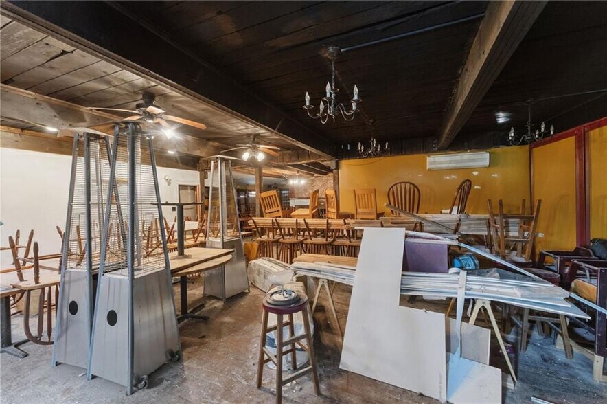 More Photos Of 3376 Post Rd, Warwick Restaurant For Sale