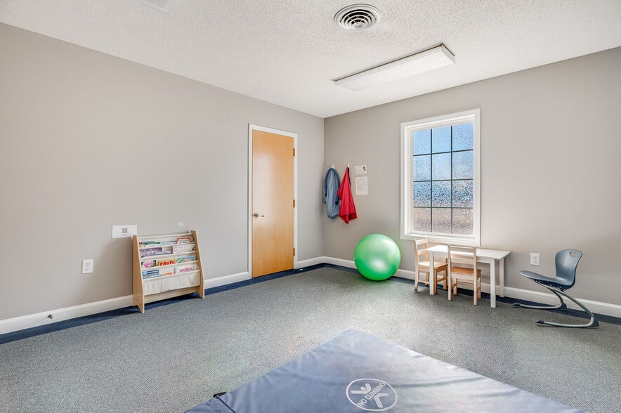 More Photos Of 217-219 Station St, Jacksonville Medical For Sale