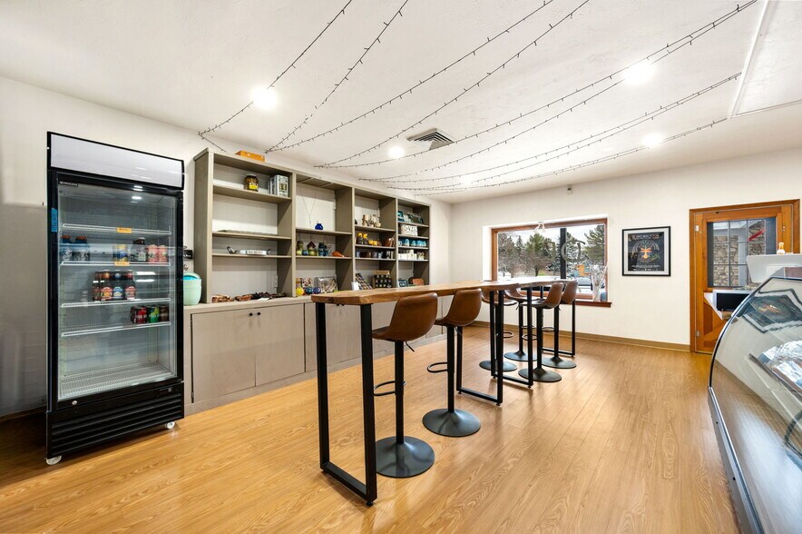 More Photos Of 9331 Spring Rd, Fish Creek Storefront For Sale