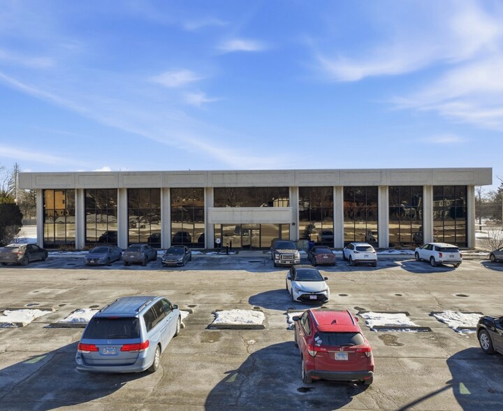 More Photos Of 7900 S Cass Ave, Darien Office For Sale