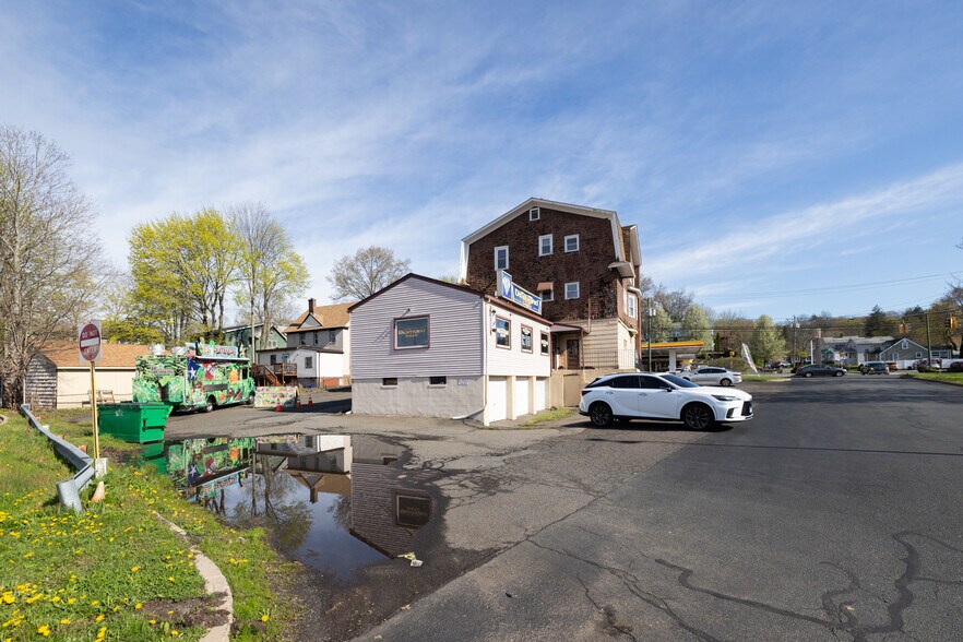 More Photos Of 584 W Main St, Meriden Storefront Retail Residential For Sale