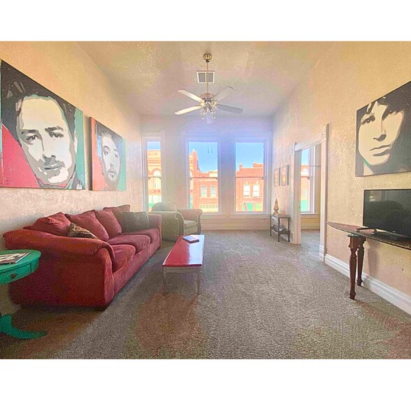 More Photos Of 117 W Harrison Ave, Guthrie Storefront Retail Residential For Sale